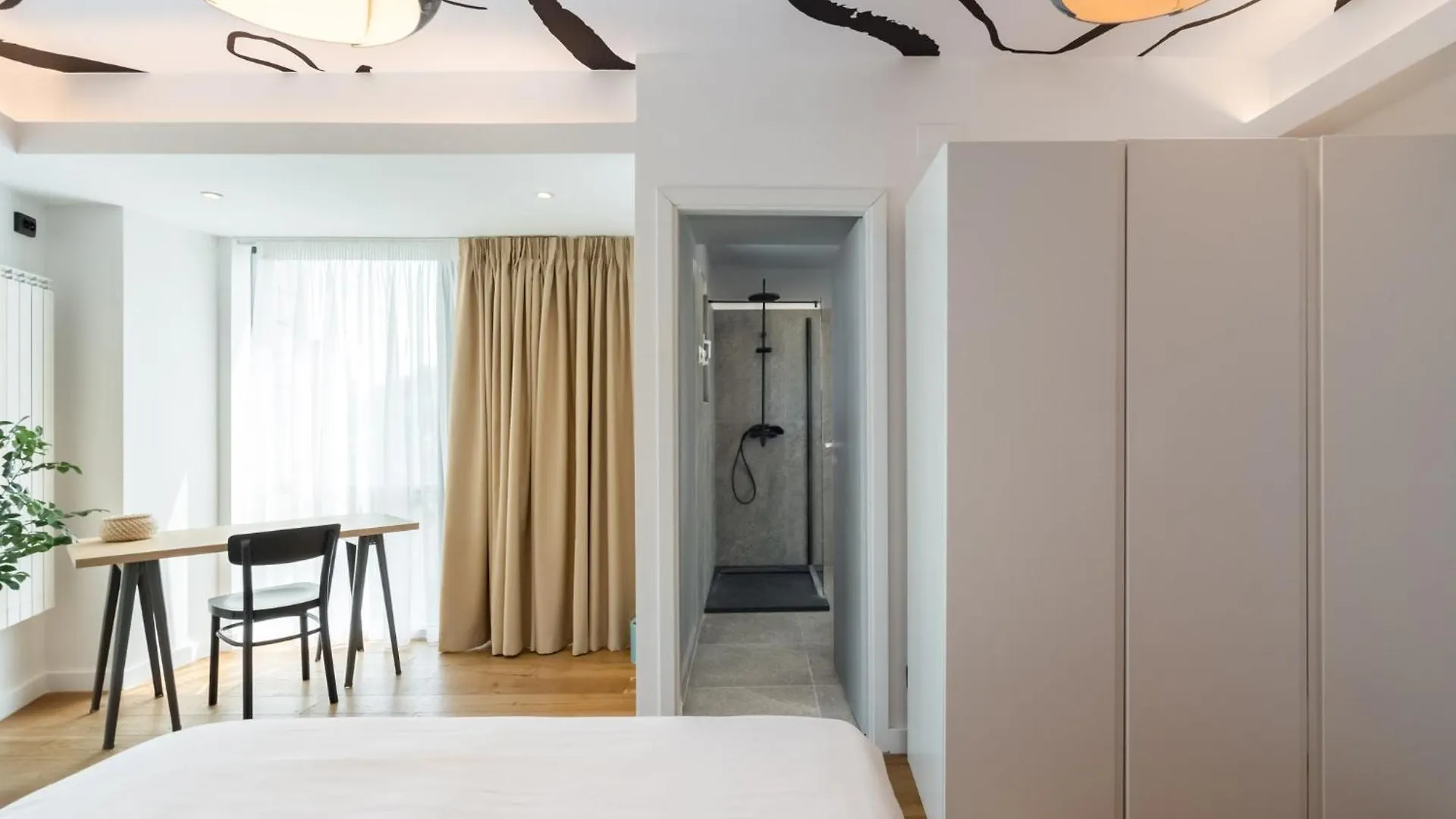 Amber 2Bdr Apartment Bucharest Romania