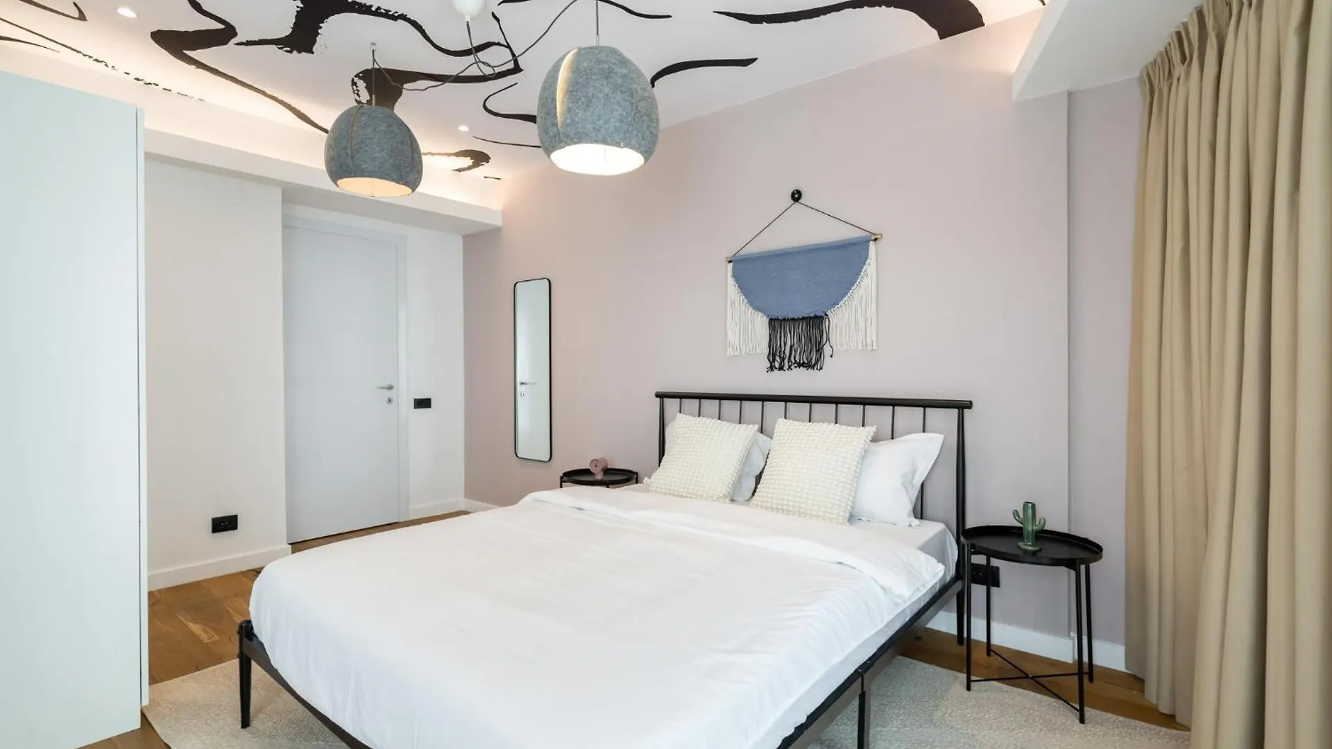 Amber 2Bdr Apartment Bucharest Romania