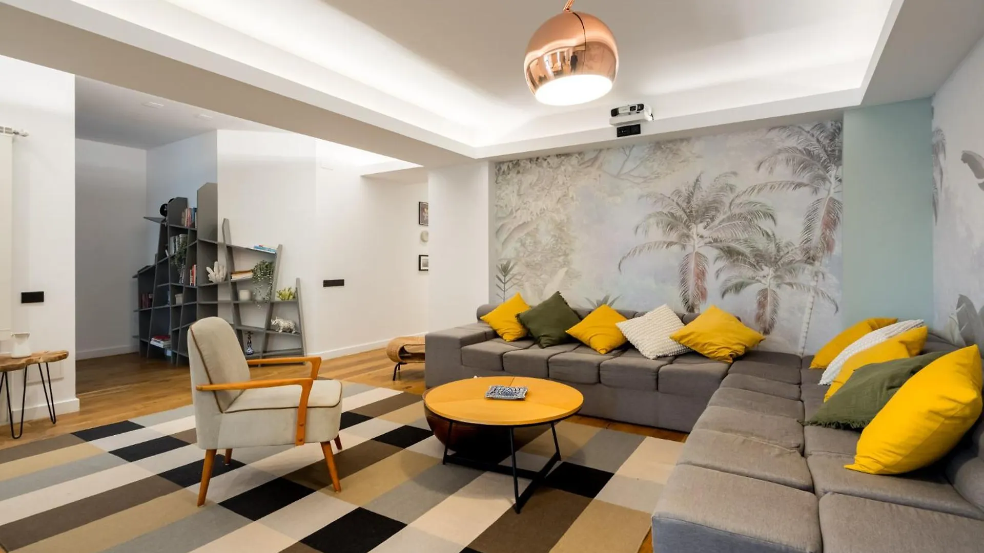Amber 2Bdr Apartment Bucharest 0*,  Romania