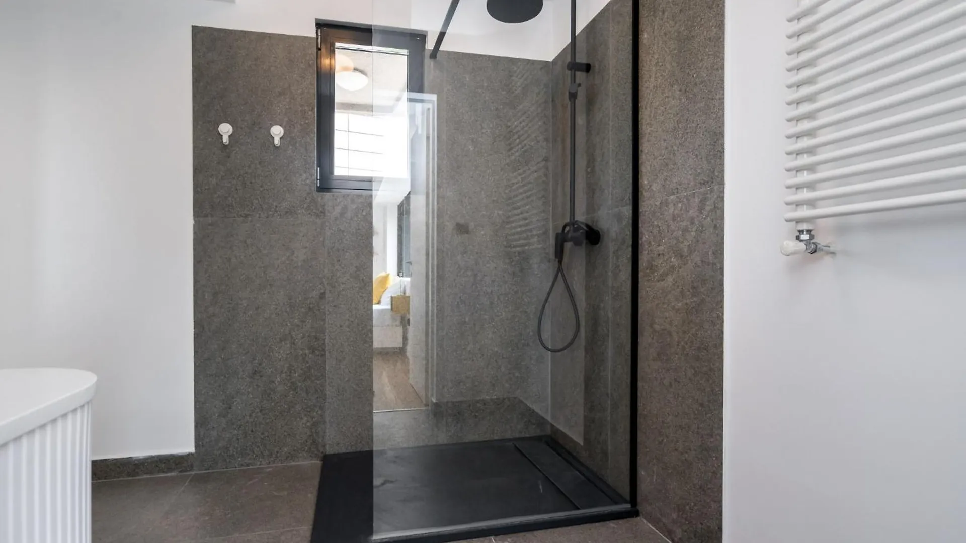 Amber 2Bdr Apartment Bucharest Romania
