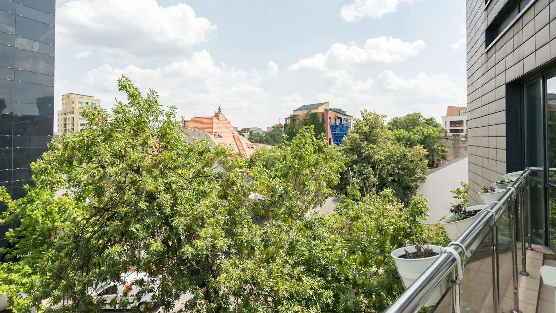 Amber 2Bdr Apartment Bucharest
